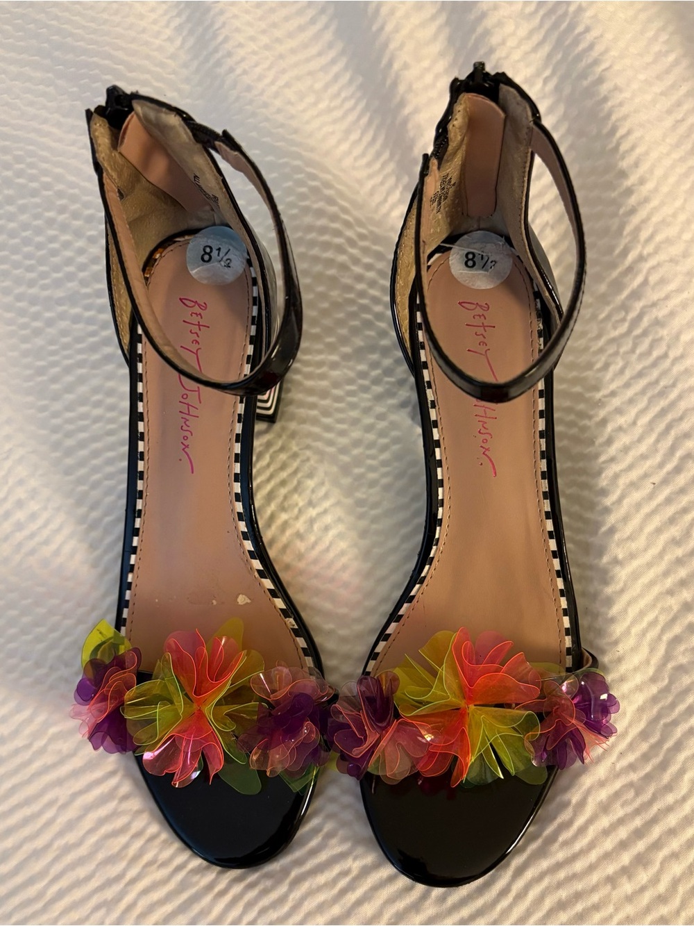 Betsey Johnson Iria Floral Striped Ankle Strap Heels Shoes Size 8 1/2.